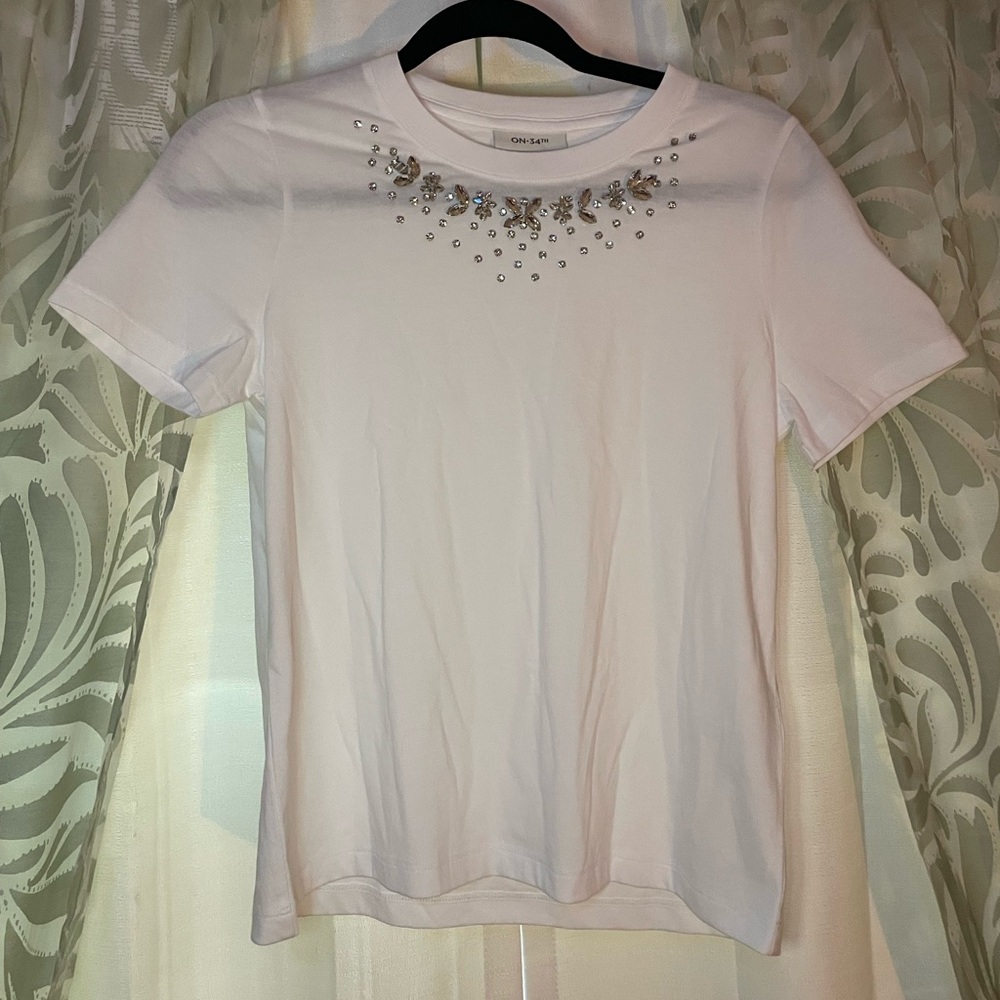 On 34th Beautiful White Top